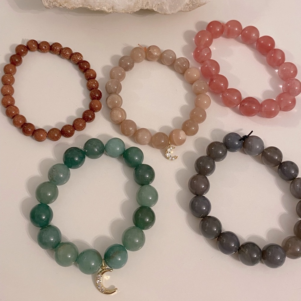 Women’s semi-precious stone bead bracelets